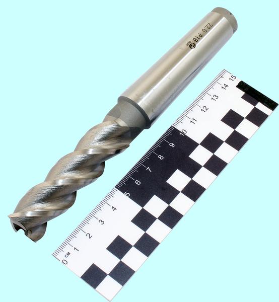 Фреза Концевая d22,0х 75х177 к/х Р18 Z=3 КМ3 "CNIC"