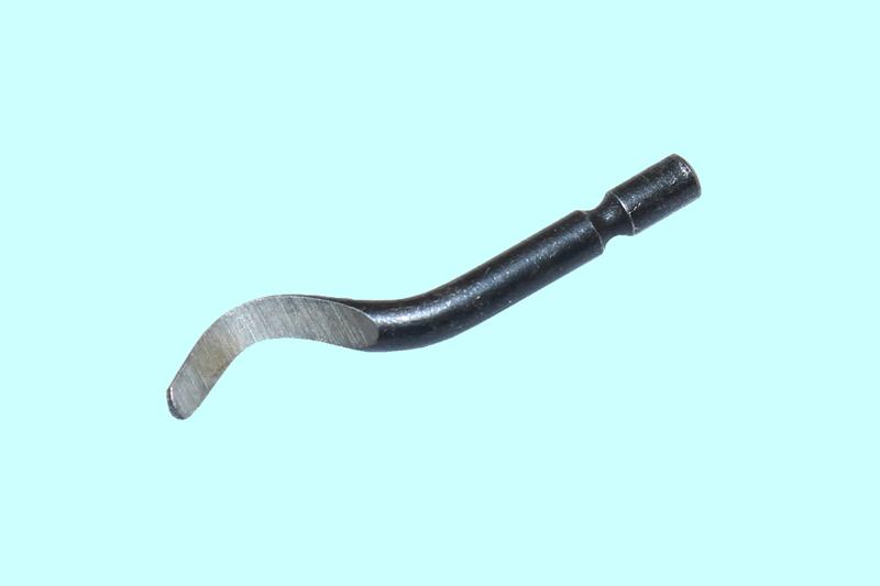 Лезвие крючкообразное В30 Р6М5 хвостовик d2,6 "CNIC"