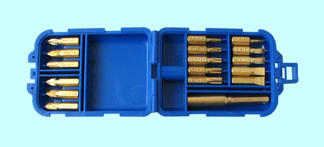 Набор бит из  17 шт., CrV, в пластиковом футляре (KDNS-019) "CNIC"