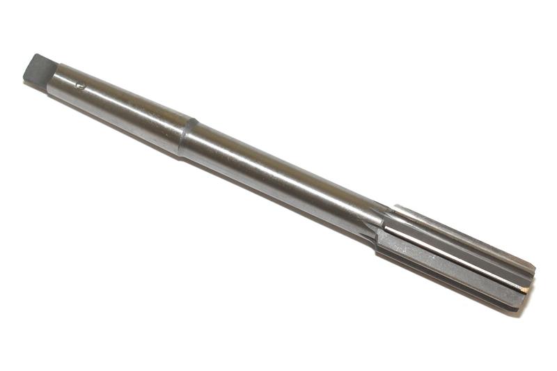 Развертка d  7,0 Н9 к/х машинная Р6АМ5 (31х150) "CNIC"