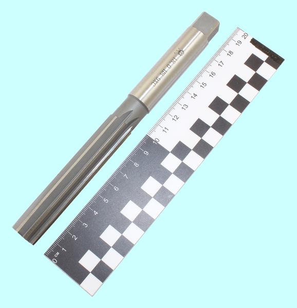 Развертка d18,0 Н8 ручная цилиндр. 9ХС "TLX"