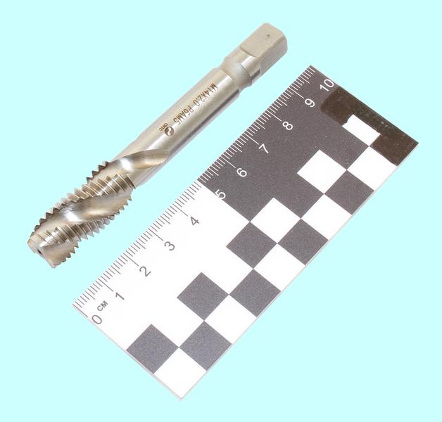 Метчик М14,0 (2,0) м/р.Р6АМ5 винтовая канавка "CNIC"